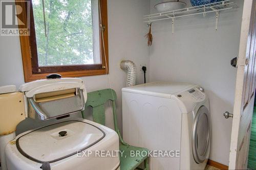 148B Oak Shores Lane, Frontenac (Frontenac South), ON - Indoor Photo Showing Laundry Room