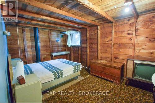 148B Oak Shores Lane, Frontenac (Frontenac South), ON - Indoor
