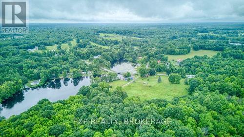 148B Oak Shores Lane, Frontenac (Frontenac South), ON - Outdoor