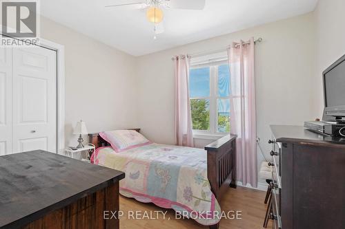26 Boxen Harbour Lane, Frontenac Islands (Wolfe Island), ON - Indoor Photo Showing Bedroom