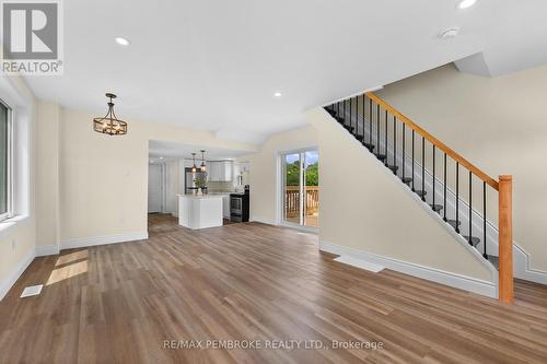 480 Blank Street, Pembroke, ON - Indoor