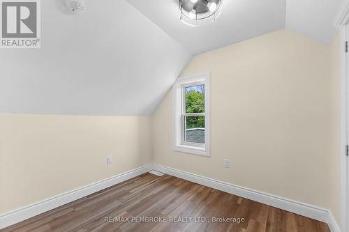 480 Blank Street, Pembroke, ON - Indoor Photo Showing Other Room