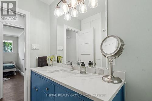 665 Kildare Road, London North (North P), ON - Indoor Photo Showing Bathroom