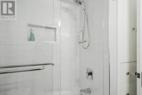 665 Kildare Road, London North (North P), ON - Indoor Photo Showing Bathroom