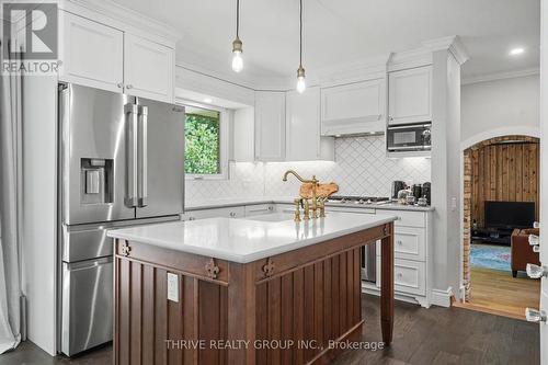 665 Kildare Road, London North (North P), ON - Indoor Photo Showing Kitchen With Upgraded Kitchen