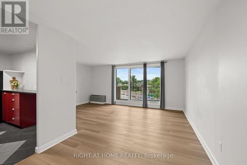 503 - 1025 Richmond Road, Ottawa, ON - Indoor