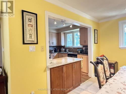 73 Stately Way, Markham, ON - Indoor