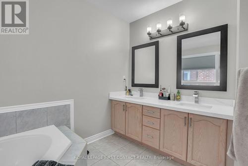 340 Livingstone Street W, Barrie, ON - Indoor Photo Showing Bathroom