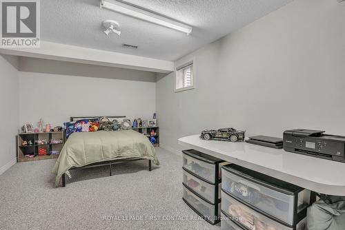 340 Livingstone Street W, Barrie, ON - Indoor Photo Showing Bedroom
