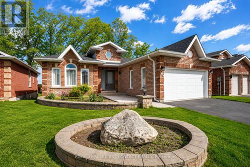 340 Livingstone Street W, Barrie, ON - Outdoor With Facade
