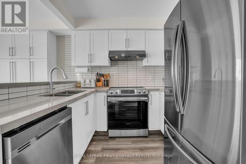 340 Livingstone Street W, Barrie, ON - Indoor Photo Showing Kitchen With Stainless Steel Kitchen With Double Sink With Upgraded Kitchen