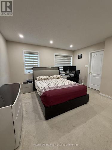 5986 Long Valley Road, Mississauga, ON - Indoor Photo Showing Bedroom