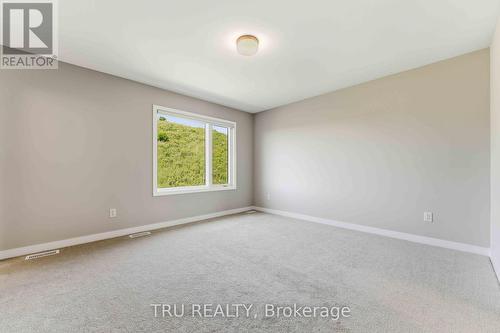 706 Expansion Road, Ottawa, ON - Indoor Photo Showing Other Room