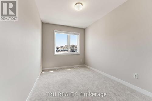 706 Expansion Road, Ottawa, ON - Indoor Photo Showing Other Room