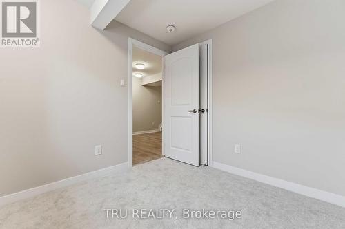 706 Expansion Road, Ottawa, ON - Indoor Photo Showing Other Room