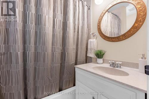 166 Lakeshore Road, St. Catharines (Vine/Linwell), ON - Indoor Photo Showing Bathroom