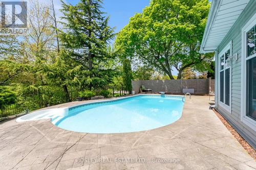 166 Lakeshore Road, St. Catharines (Vine/Linwell), ON - Outdoor With In Ground Pool
