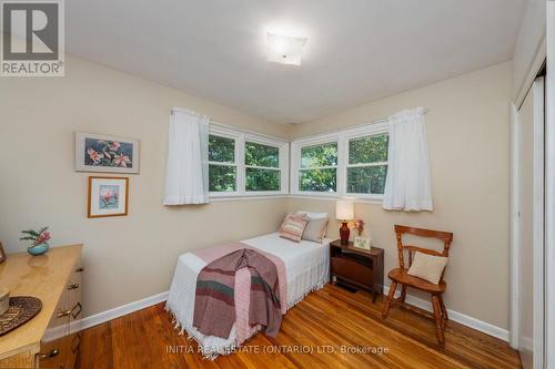 1732 Rutherglen Close, Sarnia, ON - Indoor Photo Showing Bedroom
