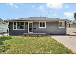 1721 Glendale Windsor, ON N8T 2N1