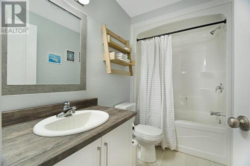 20 Alberton Drive, Paradise, NL - Indoor Photo Showing Bathroom