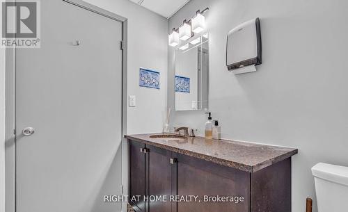 106 - 99 Holland Avenue, Ottawa, ON - Indoor Photo Showing Bathroom