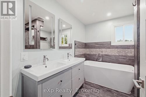 375 Victoria Street W, Southgate, ON - Indoor Photo Showing Bathroom