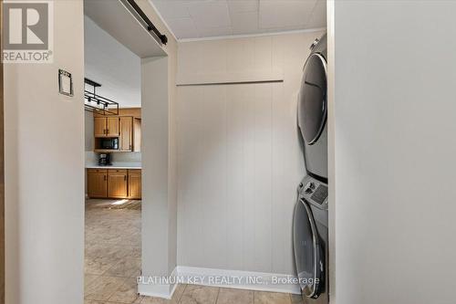 8624 Glendon Drive, Strathroy-Caradoc (Mount Brydges), ON - Indoor Photo Showing Laundry Room