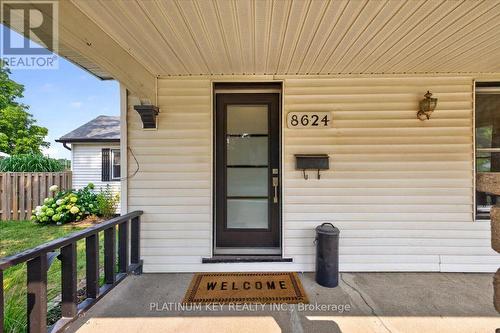 8624 Glendon Drive, Strathroy-Caradoc (Mount Brydges), ON - Outdoor With Exterior