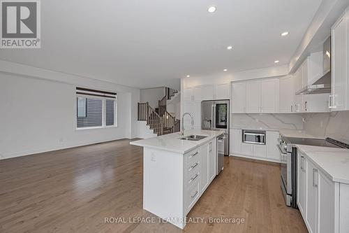 779 Ovation Grove, Ottawa, ON - Indoor Photo Showing Kitchen With Double Sink With Upgraded Kitchen
