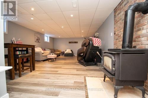 1185 Sturgeon Road, Kawartha Lakes (Emily), ON 