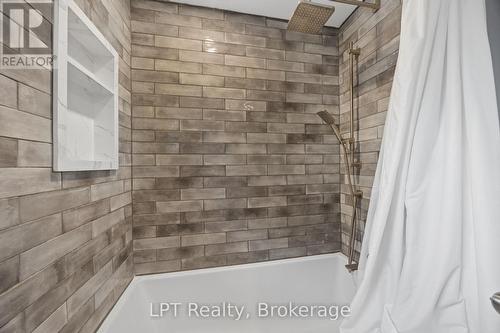 178 Sandringham Drive, Clarington (Courtice), ON - Indoor Photo Showing Bathroom