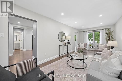 178 Sandringham Drive, Clarington (Courtice), ON - Indoor Photo Showing Living Room