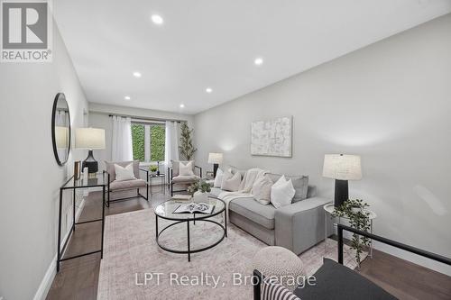 178 Sandringham Drive, Clarington (Courtice), ON - Indoor Photo Showing Living Room