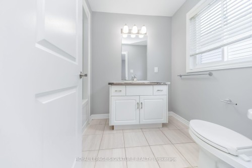 184 Bethune Avenue, Welland, ON - Indoor Photo Showing Bathroom