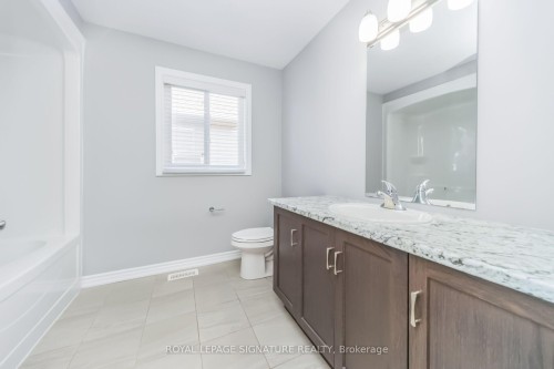 184 Bethune Avenue, Welland, ON - Indoor Photo Showing Bathroom