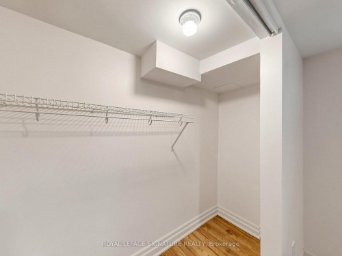 2094 Water'S Edge Drive, Oakville, ON - Indoor With Storage