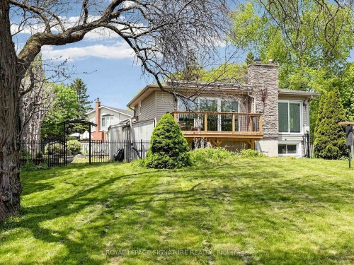 2094 Water'S Edge Drive, Oakville, ON - Outdoor