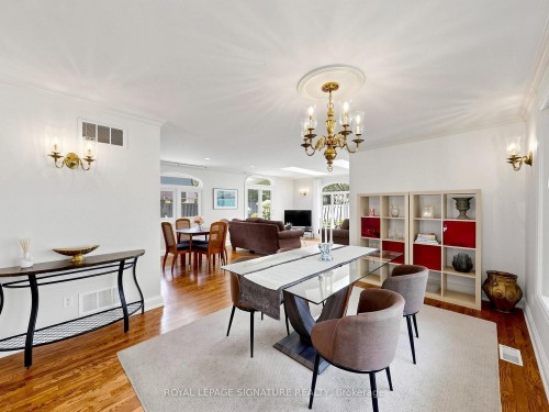 2094 Water'S Edge Drive, Oakville, ON - Indoor Photo Showing Dining Room