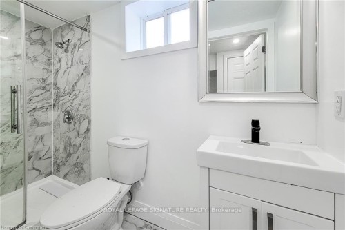 265 West 19Th Street, Hamilton, ON - Indoor Photo Showing Bathroom
