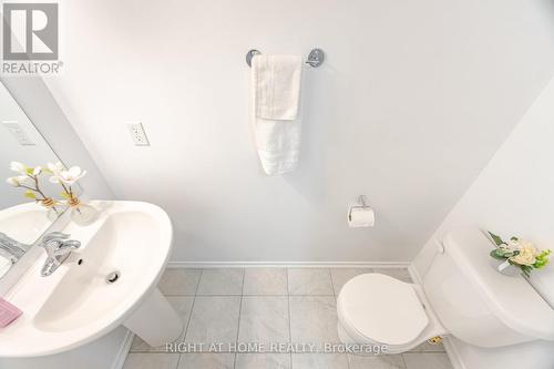 397 - 45 Icy Note Path, Oshawa, ON - Indoor Photo Showing Bathroom