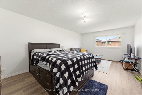 459 Dicenzo Drive, Hamilton, ON - Indoor Photo Showing Bedroom