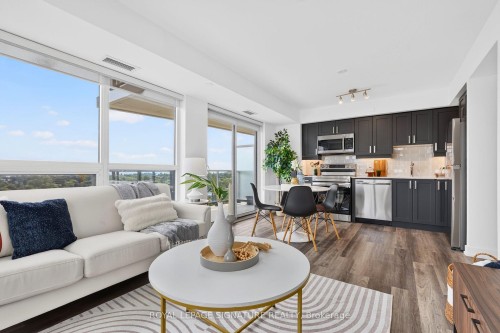 1212-1480 Bayly Street, Pickering, ON - Indoor