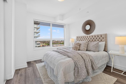 1212-1480 Bayly Street, Pickering, ON - Indoor Photo Showing Bedroom
