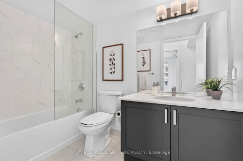 1212-1480 Bayly Street, Pickering, ON - Indoor Photo Showing Bathroom