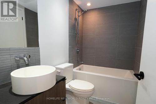 233 - 161 Roehampton Avenue, Toronto, ON - Indoor Photo Showing Bathroom