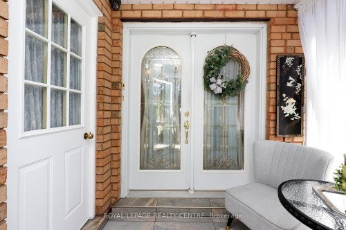 690 Ashprior Avenue, Mississauga, ON - Outdoor With Exterior
