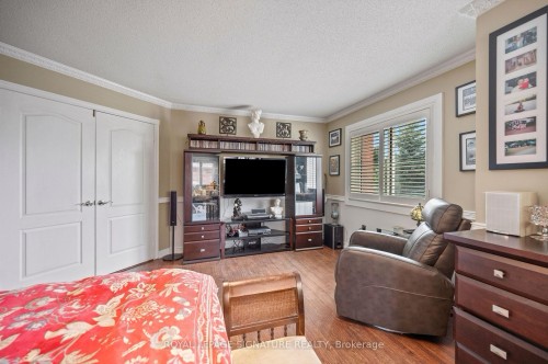 11 Downey Drive, Whitby, ON - Indoor