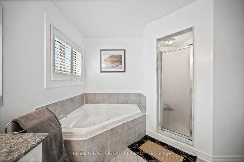 11 Downey Drive, Whitby, ON - Indoor Photo Showing Bathroom
