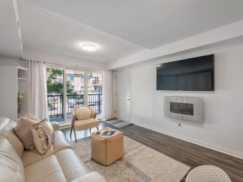 2067-65 George Appleton Way, Toronto, ON - Indoor Photo Showing Living Room