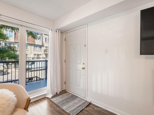 2067-65 George Appleton Way, Toronto, ON - Indoor Photo Showing Other Room
